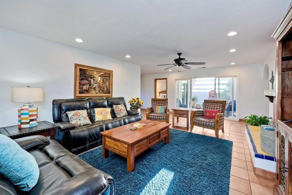 Great Group Retreat! Hacienda Decor, Spacious Floor Plan, Private Backyard Carlsbad Esterno foto