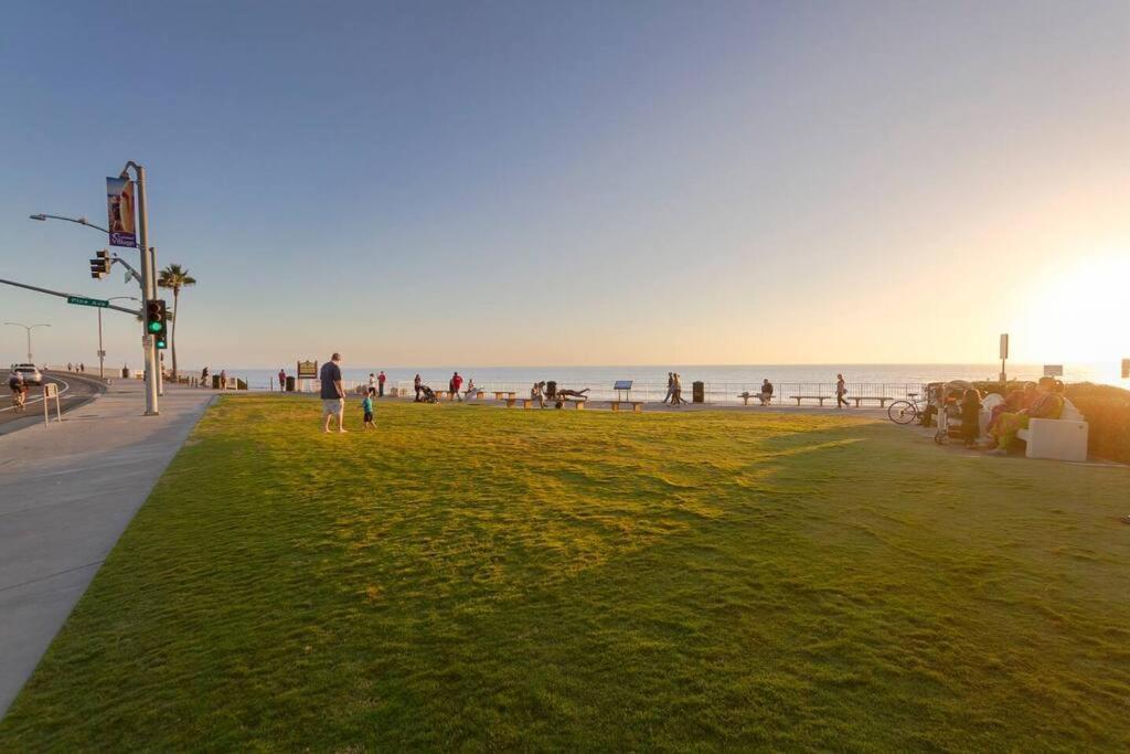 Great Group Retreat! Hacienda Decor, Spacious Floor Plan, Private Backyard Carlsbad Esterno foto