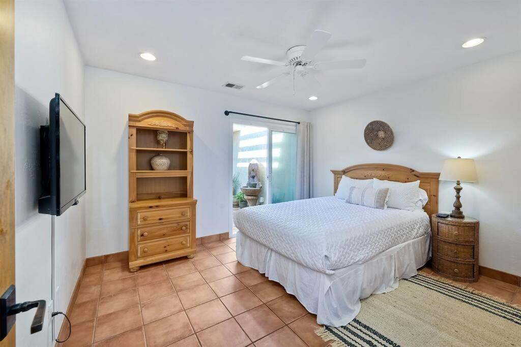 Great Group Retreat! Hacienda Decor, Spacious Floor Plan, Private Backyard Carlsbad Esterno foto