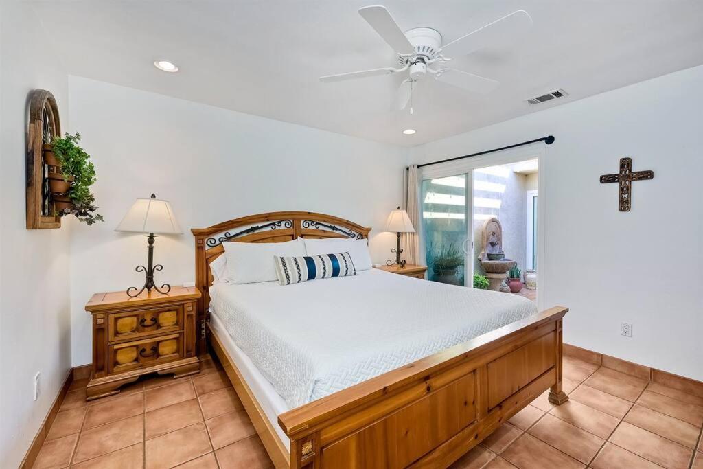 Great Group Retreat! Hacienda Decor, Spacious Floor Plan, Private Backyard Carlsbad Esterno foto