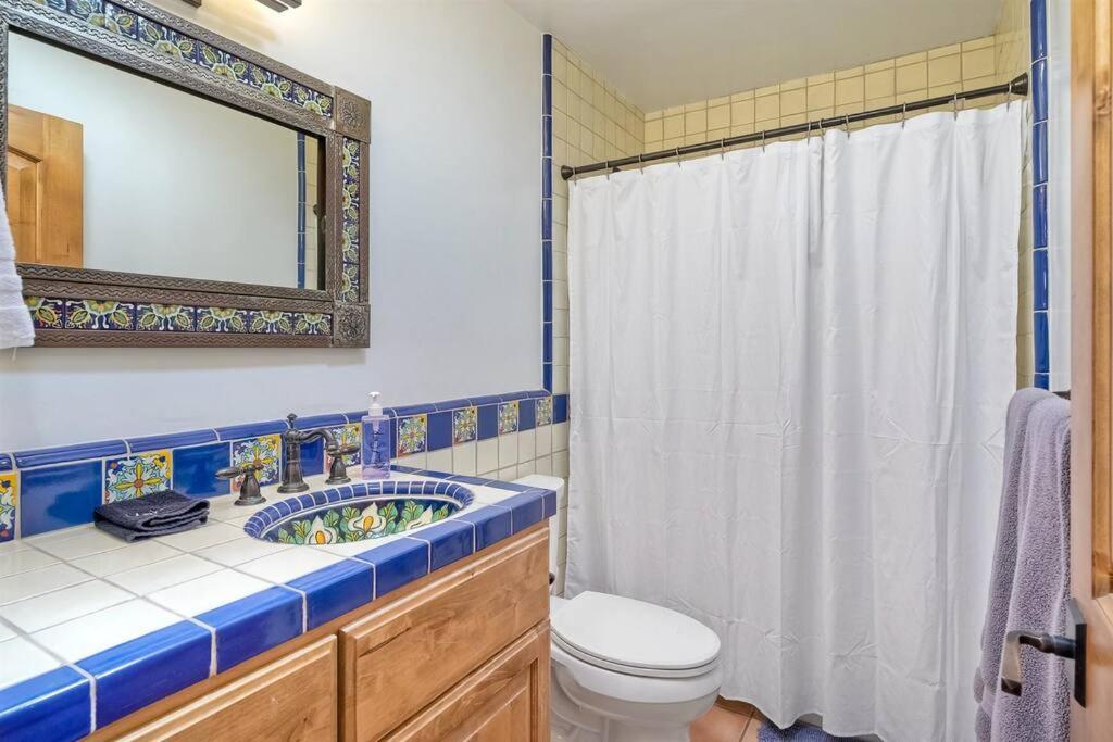 Great Group Retreat! Hacienda Decor, Spacious Floor Plan, Private Backyard Carlsbad Esterno foto