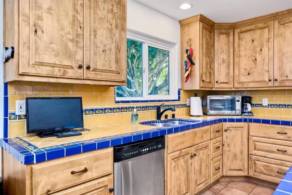 Great Group Retreat! Hacienda Decor, Spacious Floor Plan, Private Backyard Carlsbad Esterno foto